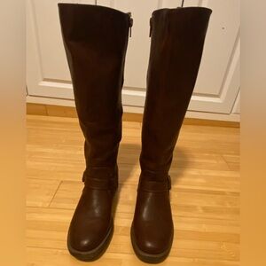 Brown Knee-High Lace-Up Fashion Boots Size 6